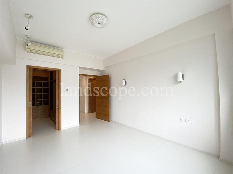 photo 11 — Bellevue Court, Midlevels East
