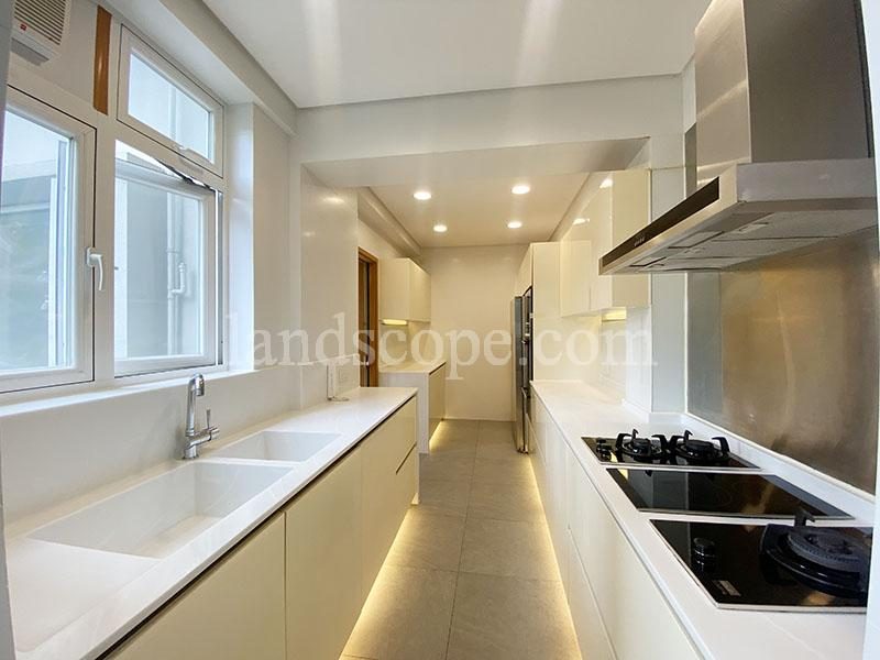 photo 13 — Bellevue Court, Midlevels East