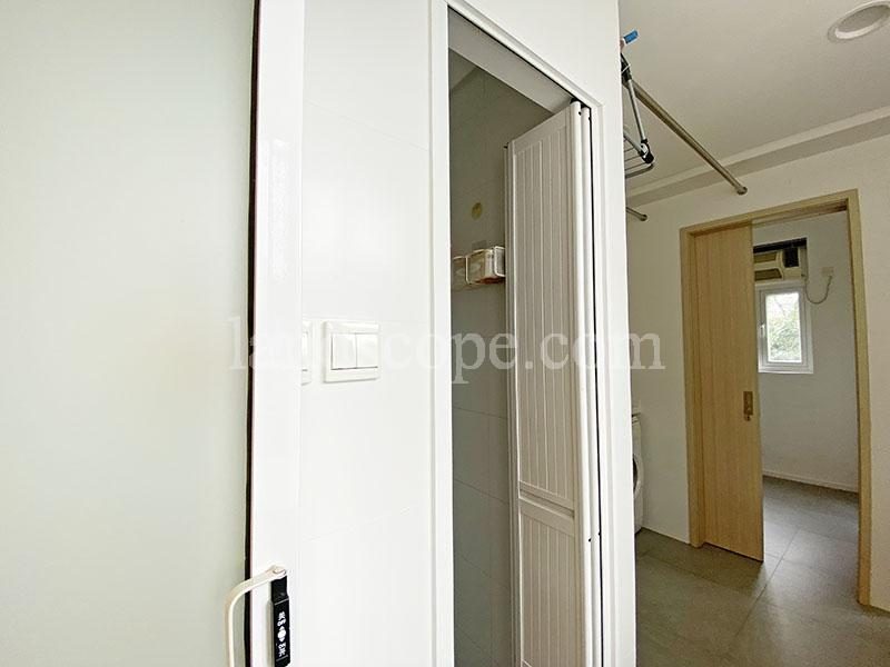 photo 15 — Bellevue Court, Midlevels East