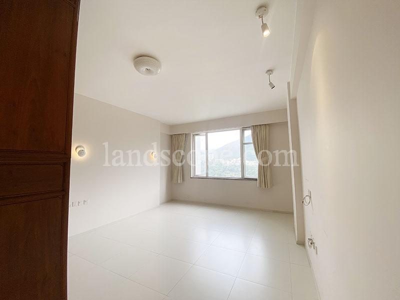 photo 4 — Bellevue Court, Midlevels East