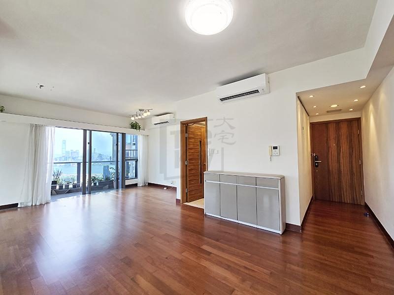 photo 5 — Serenade, Midlevels East