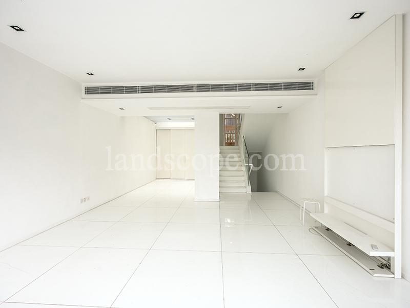 photo 6 — Stanley Court, Stanley