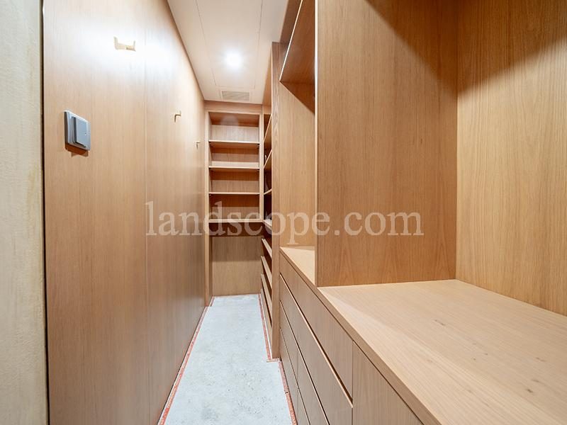 photo 5 — Bowen Place, Midlevels Central