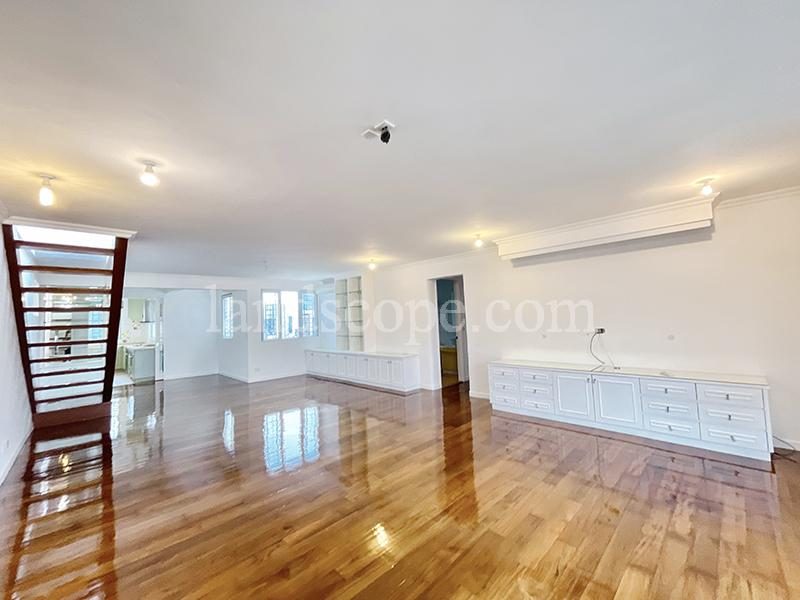 photo 4 — Stubbs Villa, Midlevels East