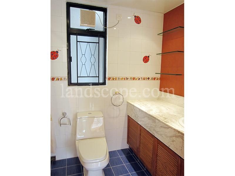 photo 7 — Clovelly Court, Midlevels Central