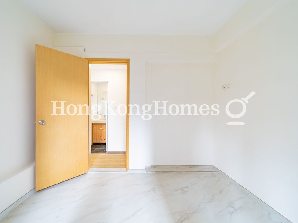 photo 6 — Gold Ning Mansion, Tai Hang