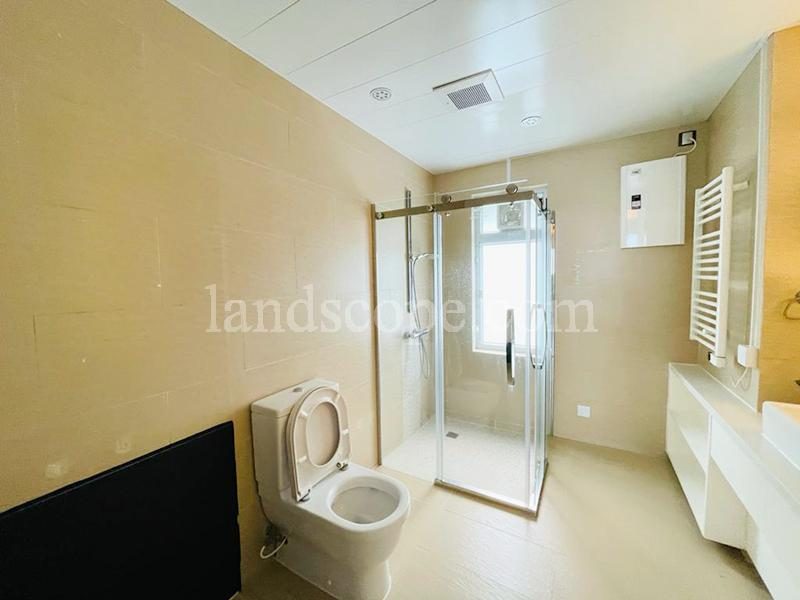 photo 5 — Ruby Court, Repulse Bay
