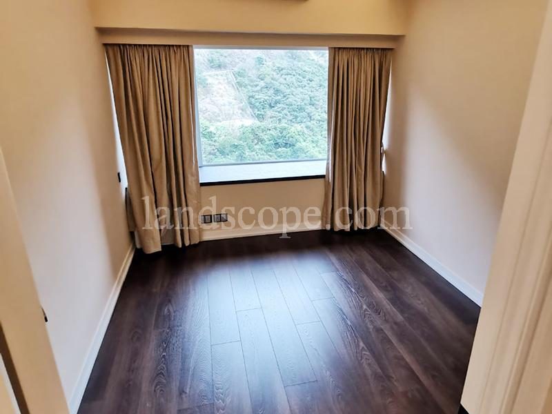 photo 7 — Ruby Court, Repulse Bay