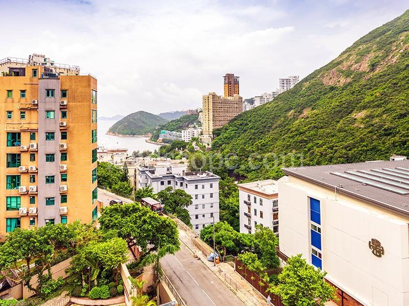 photo 2 — South Bay Palace, Repulse Bay