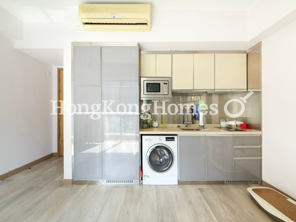 Living and Dining Room — Island Crest - Tower 1, Sai Ying Pun