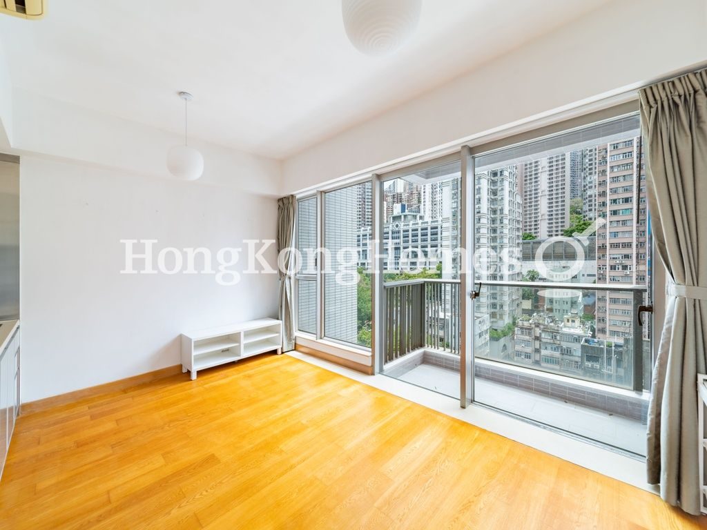 Living and Dining Room — Island Crest - Tower 1, Sai Ying Pun