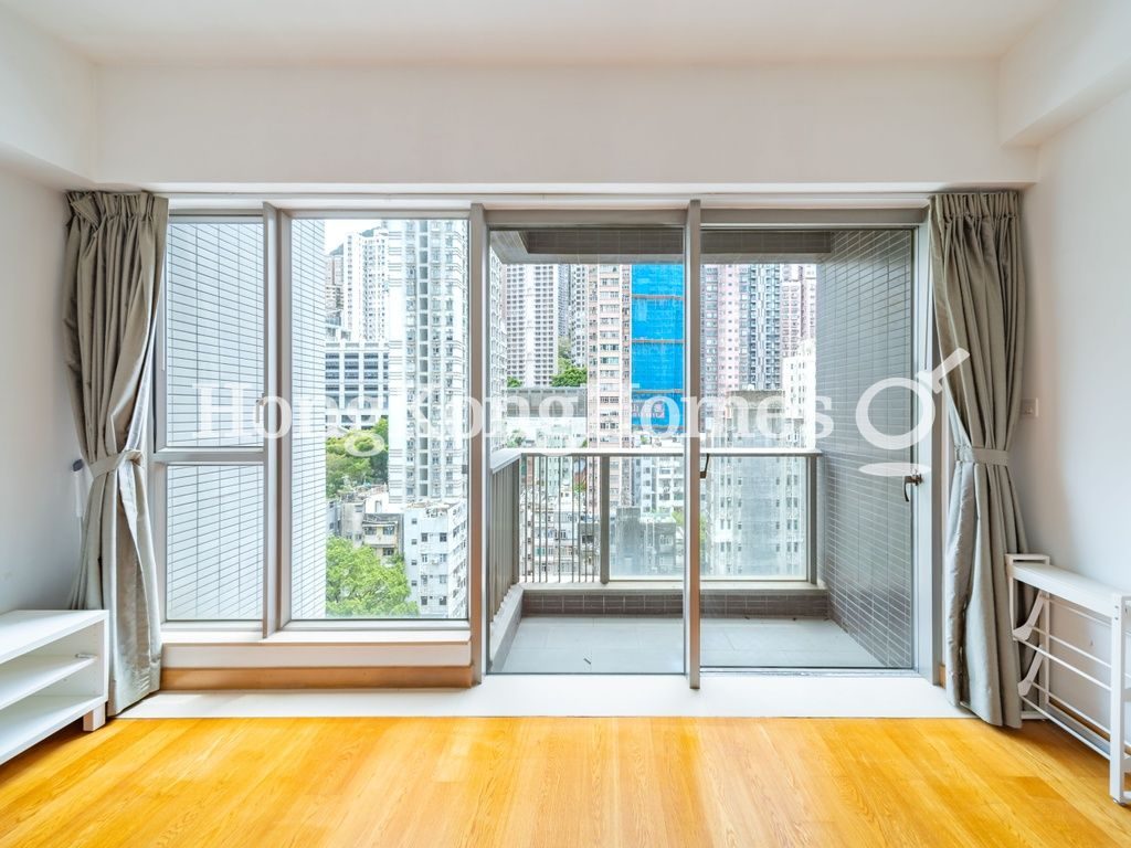 Living and Dining Room — Island Crest - Tower 1, Sai Ying Pun