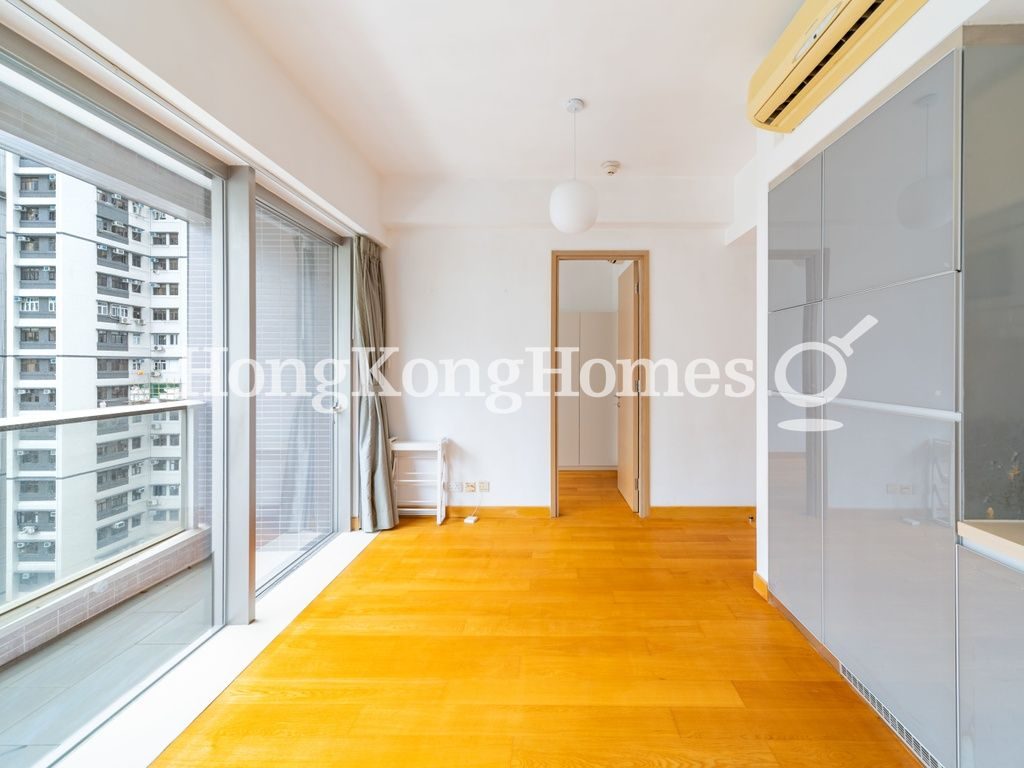 Living and Dining Room — Island Crest - Tower 1, Sai Ying Pun
