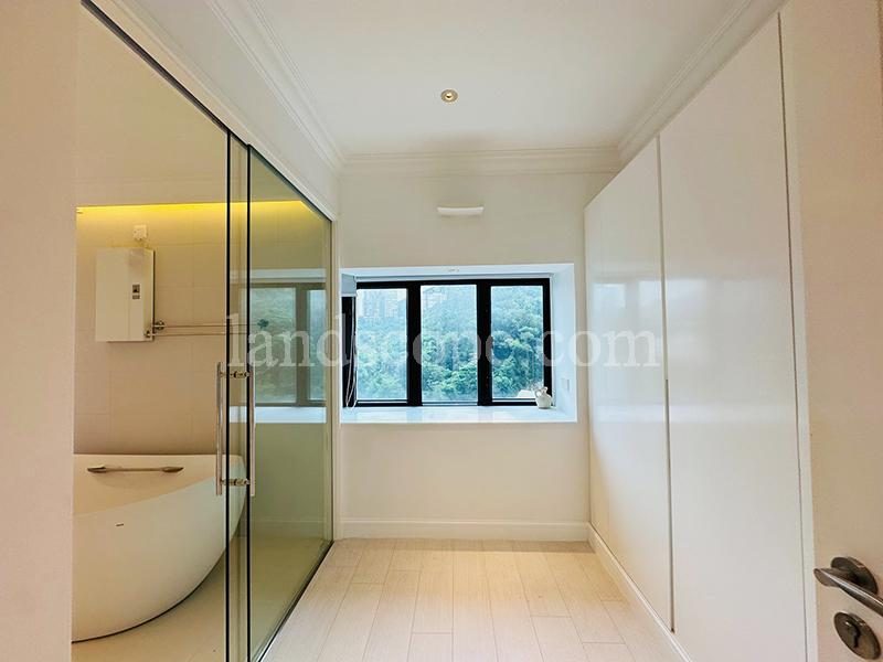 photo 4 — 37 Repulse Bay Road, Repulse Bay