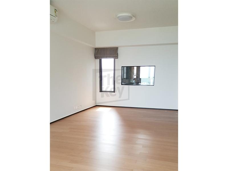 photo 3 — Arezzo, Midlevels West