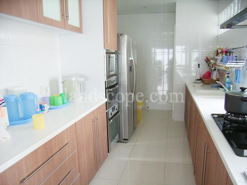 photo 12 — Summit Court, North Point Midlevels