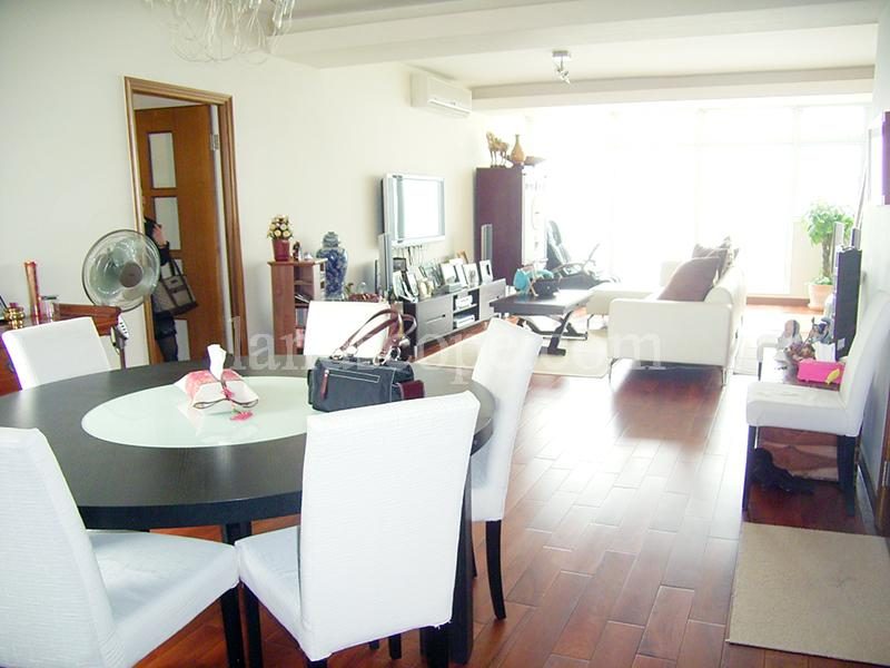 photo 4 — Summit Court, North Point Midlevels