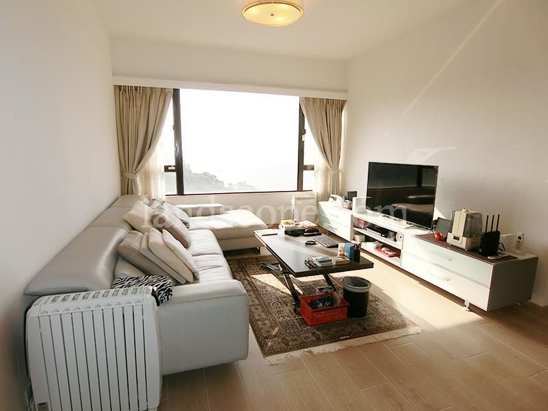 photo 2 — Ruby Court, Repulse Bay