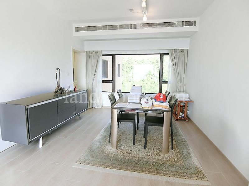 photo 3 — Ruby Court, Repulse Bay