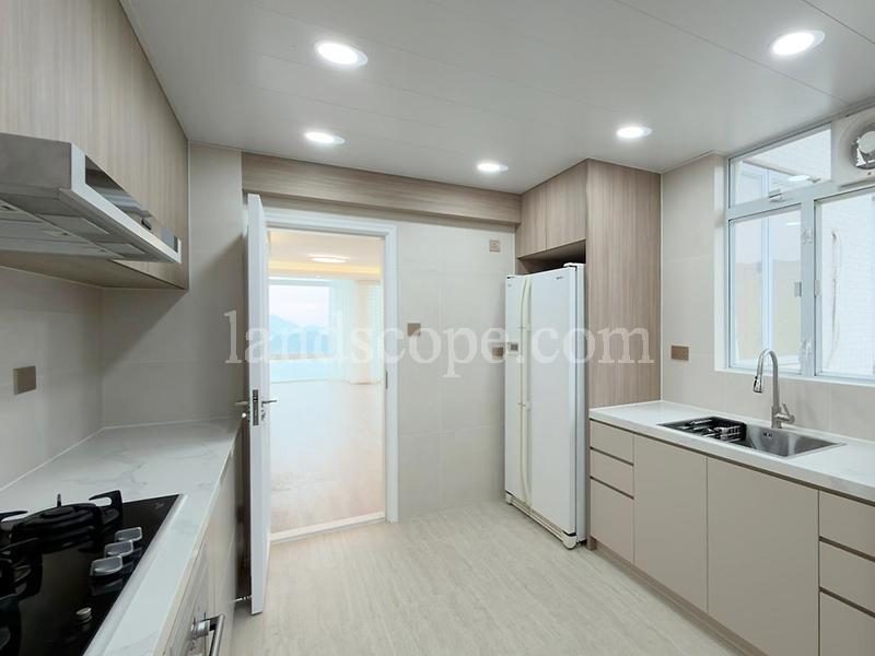 photo 12 — Hillgrove, Chung Hom Kok