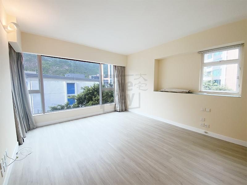 photo 4 — South Bay Palace, Repulse Bay