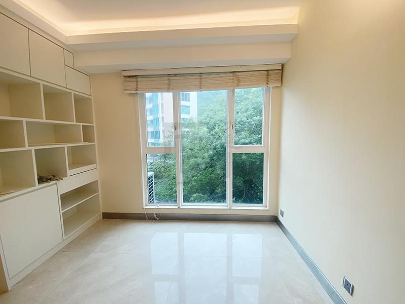 photo 7 — South Bay Palace, Repulse Bay