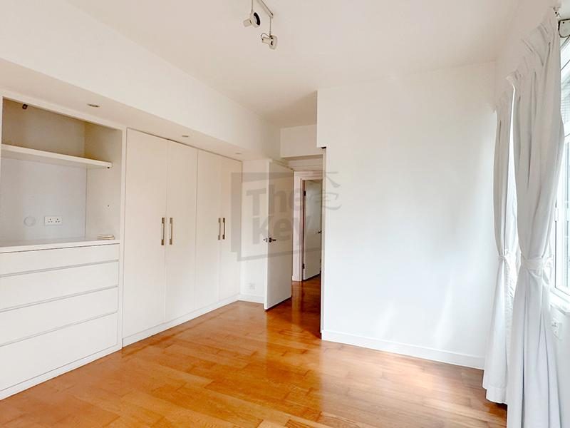 photo 6 — Skyline Mansion, Midlevels West