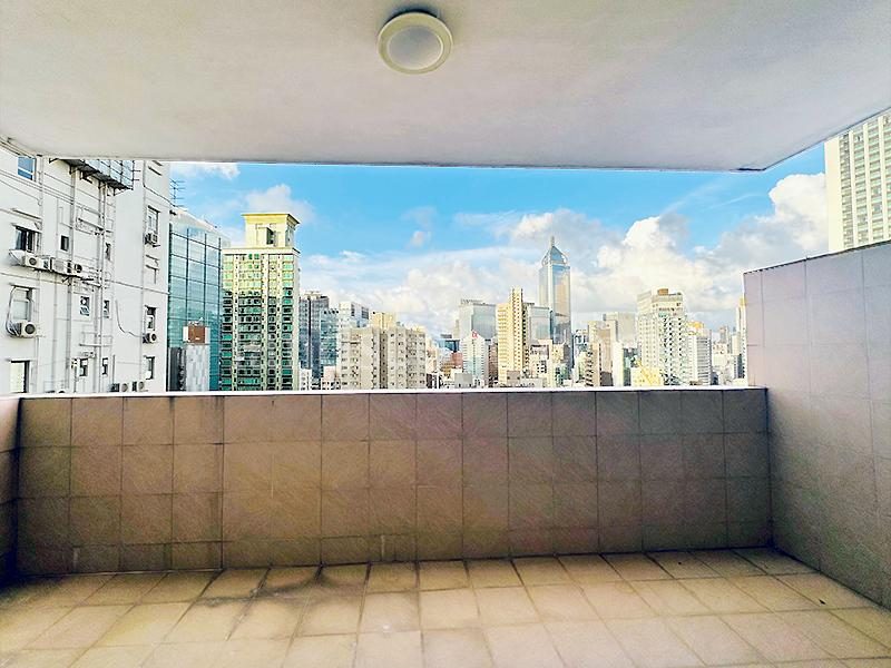 photo 3 — Man Yuen Garden, Midlevels Central