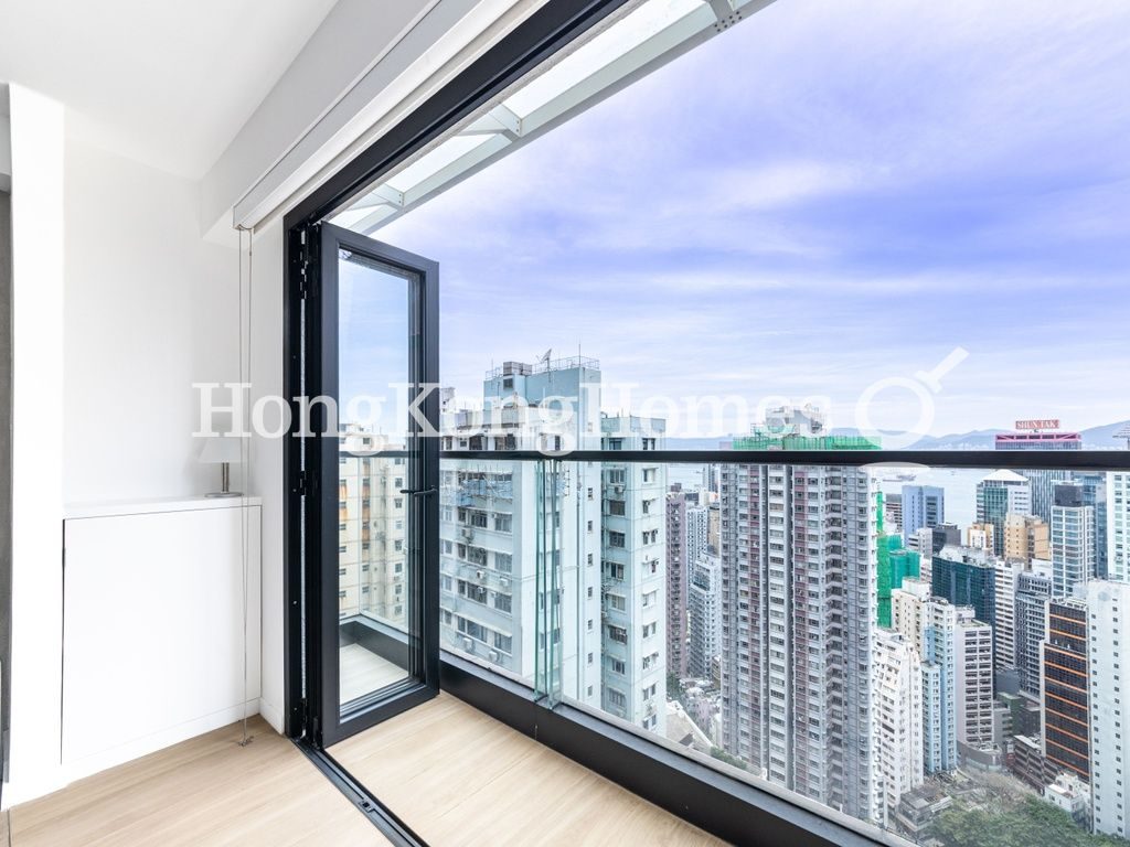 Balcony — On Fung Building, Mid-levels West