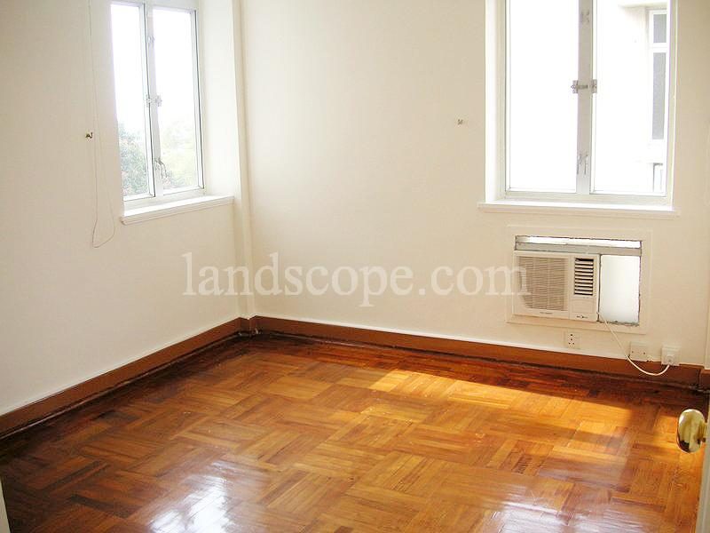 photo 5 — 8-14 Cape Road, Chung Hom Kok