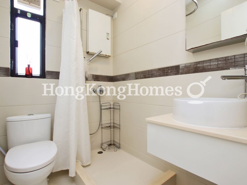 Guest Bathroom — Panny Court, Happy Valley
