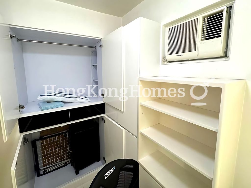Second Bedroom Storage — Peaksville - Block 01, Mid-levels West