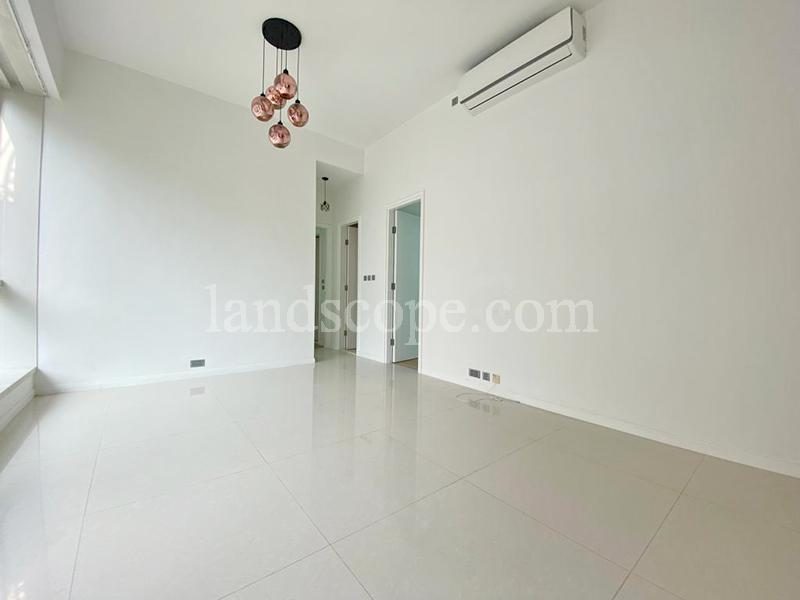 photo 2 — Conduit 18, Midlevels West