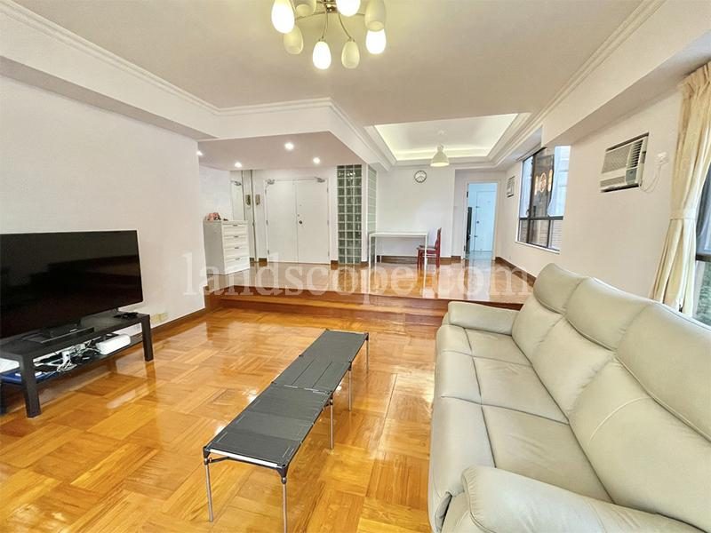 photo 3 — Wing Way Court, Midlevels Central