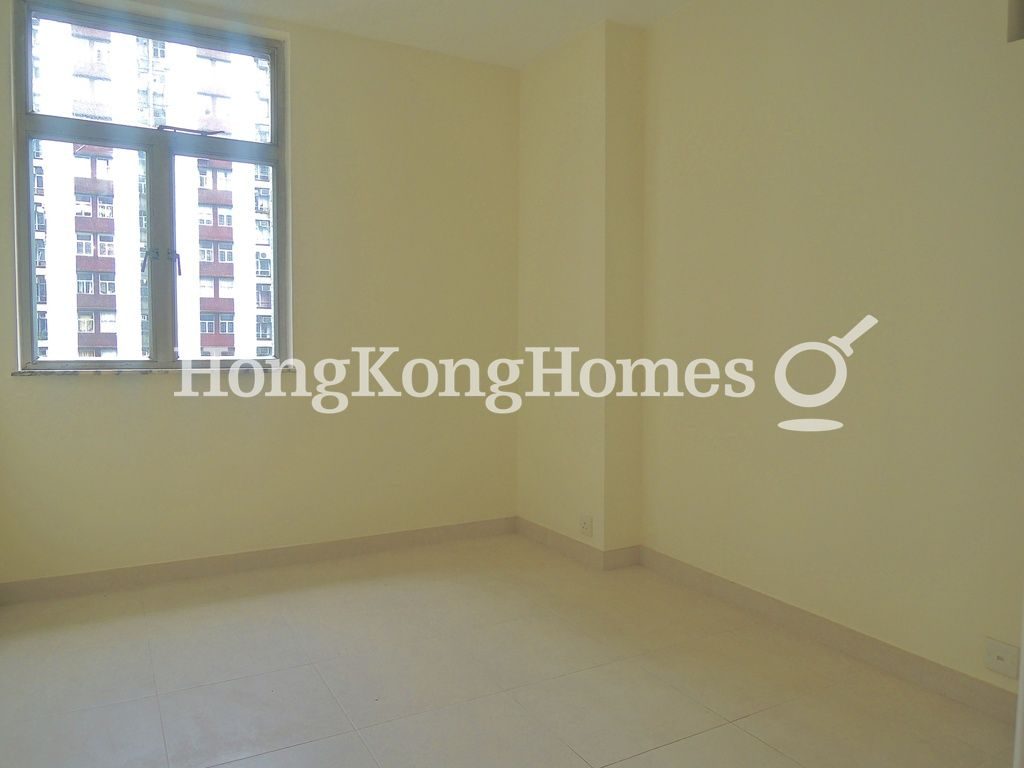 Master Bedroom — Taikoo Shing - Foong Shan Mansion, Taikoo Shing