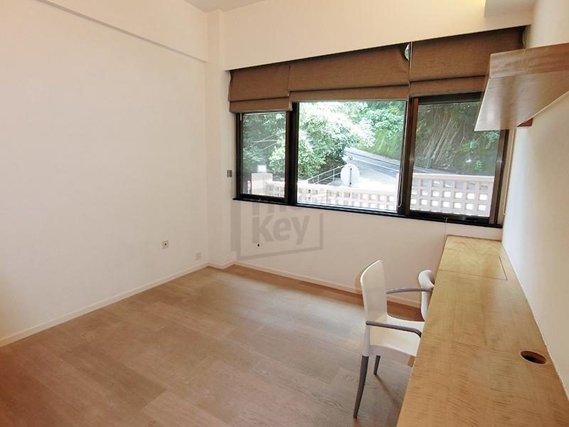 photo 6 — 18-24 Bisney Road, Pokfulam