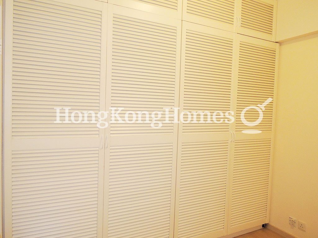 Built-in Wardrobe in Master Bedroom — Nga Yuen, Happy Valley
