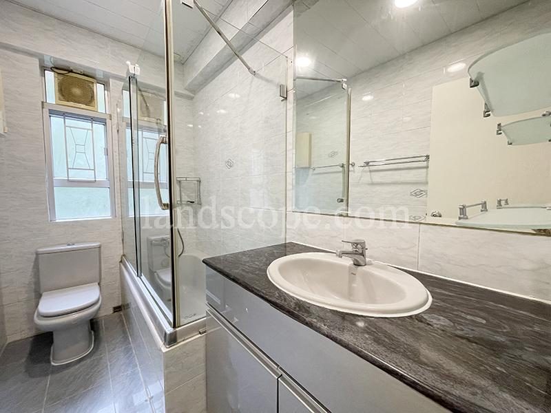 photo 10 — Pearl Gardens, Midlevels West