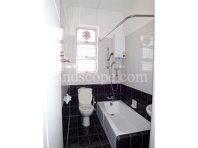 photo 6 — 8-14 Cape Road, Chung Hom Kok