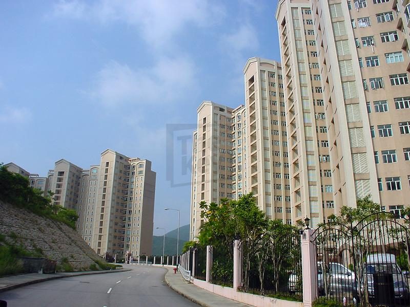 photo 6 — The Redhill Peninsula, Tai Tam