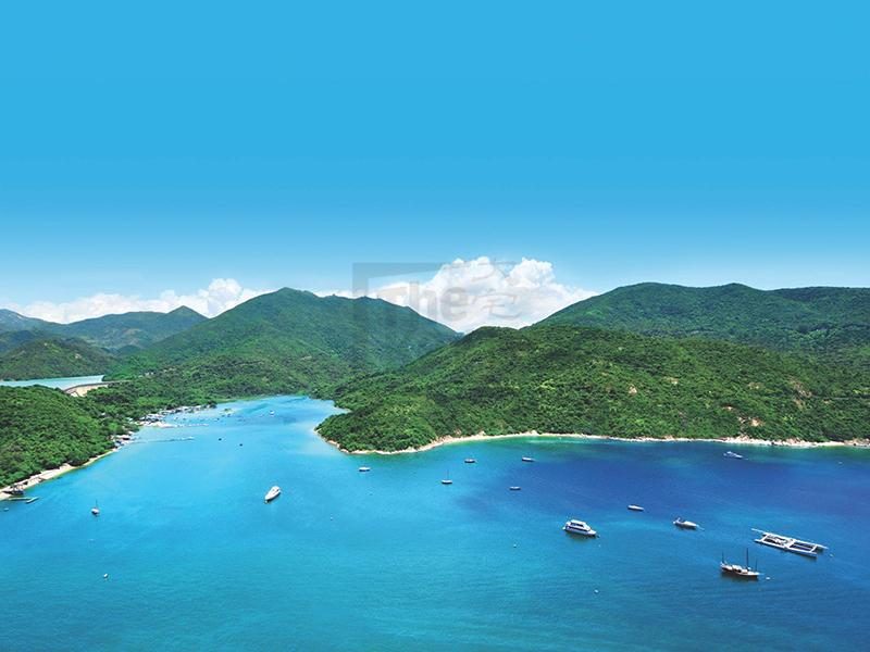 photo 2 — The Redhill Peninsula , Tai Tam