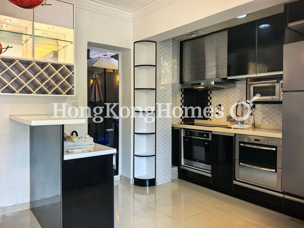 Kitchen — Bonham Crest, Mid-levels West