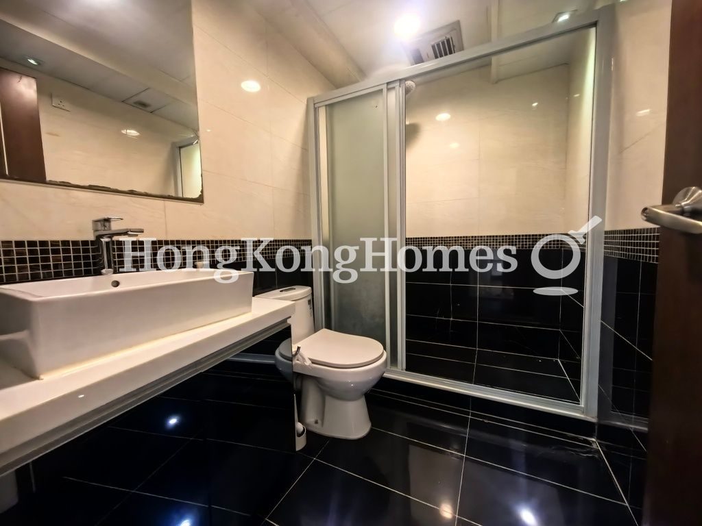 Bathroom — Bonham Crest, Mid-levels West