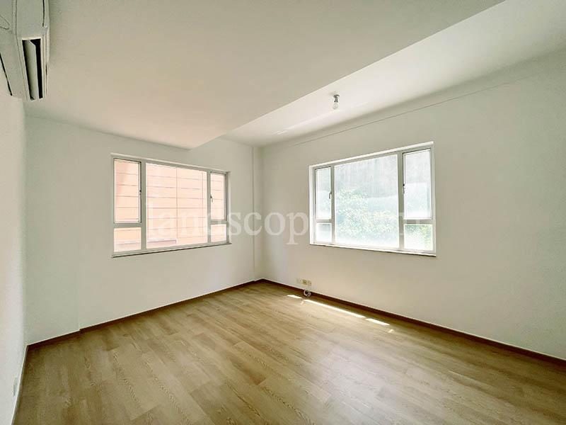 photo 6 — 115 Repulse Bay Road, Repulse Bay