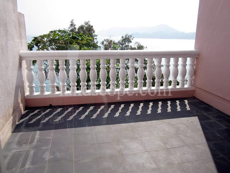 photo 6 — The Redhill Peninsula , Tai Tam