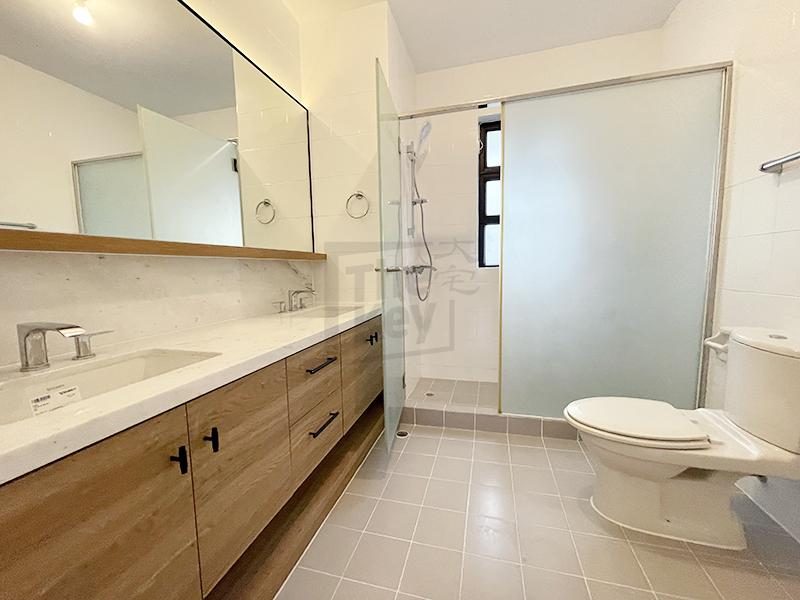 photo 7 — Repulse Bay Apartments, Repulse Bay