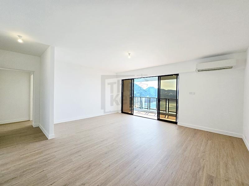 photo 4 — Repulse Bay Apartments, Repulse Bay