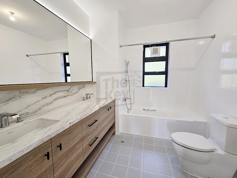 photo 7 — Repulse Bay Apartments, Repulse Bay