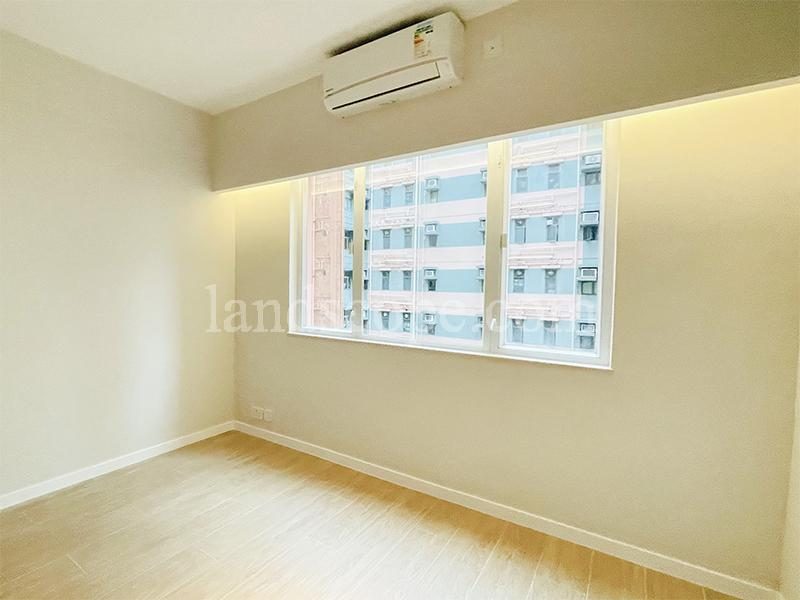 photo 9 — Hong Kong Garden, Midlevels West