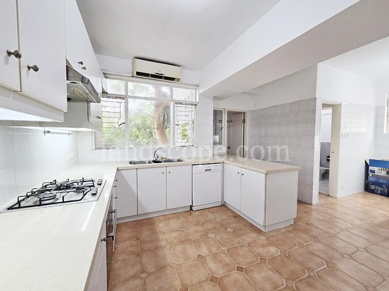photo 11 — Deepdene, Deep Water Bay